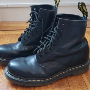 Dr.Martens boots